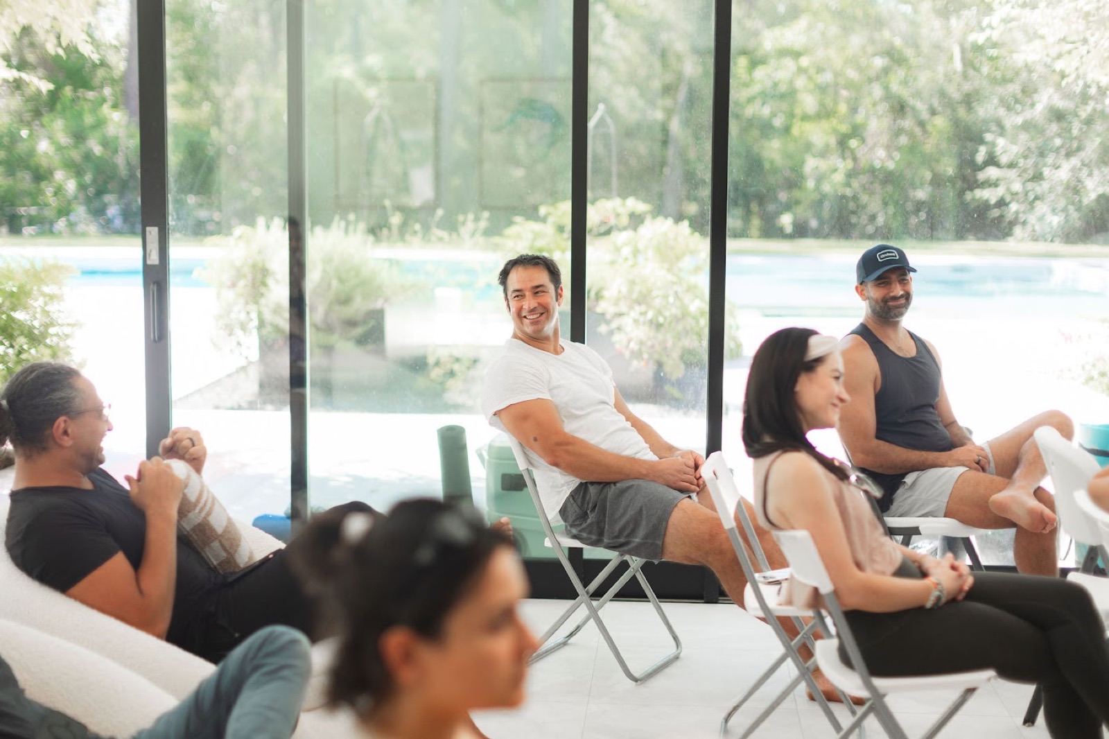 EO Houston members in a Forum conversation